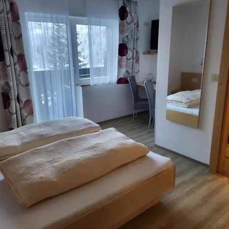 Haus Ortsblick 2* Wagrain