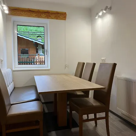 Haus Ortsblick 2*
