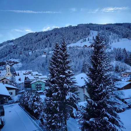 豪斯奥茨布里克酒店 招待所