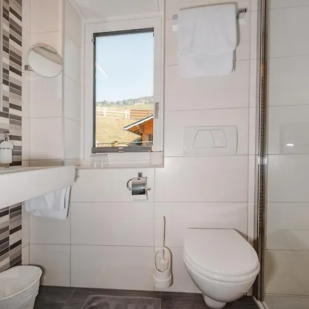 豪斯奥茨布里克酒店 招待所