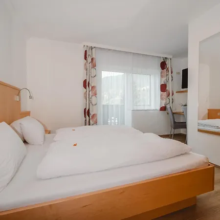 招待所 豪斯奥茨布里克酒店 3*